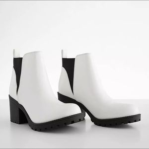 Dirty Laundry Lido Chelsea Boot (buckle)